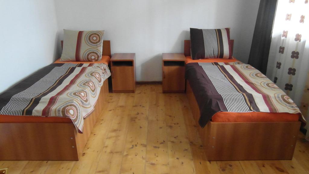 Gvirilas Sakhli Guest House Khashuri الغرفة الصورة